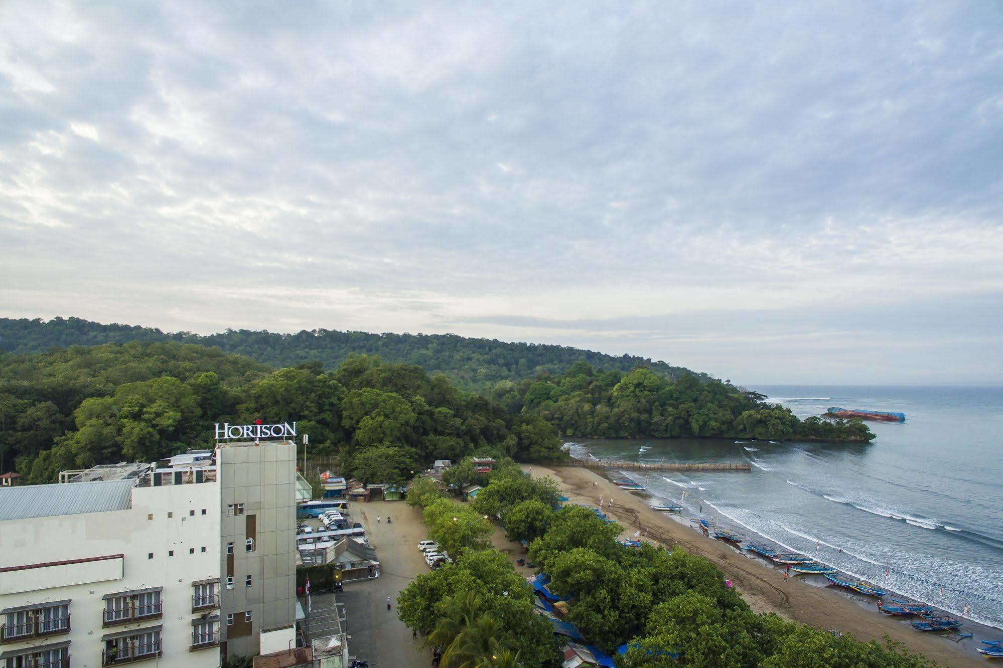 Hotel Horison Palma Pangandaran Esterno foto